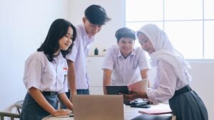 Saatnya Lolos SMK Impian: Kuasai Strategi Ujian dan Maksimalkan Latihan Soal Ujian Perguruan
