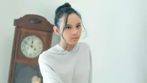 Dinda Ghania: Jejak Awal Perjalanan Seorang Penyanyi Muda Menuju Puncak Industri Musik Indonesia
